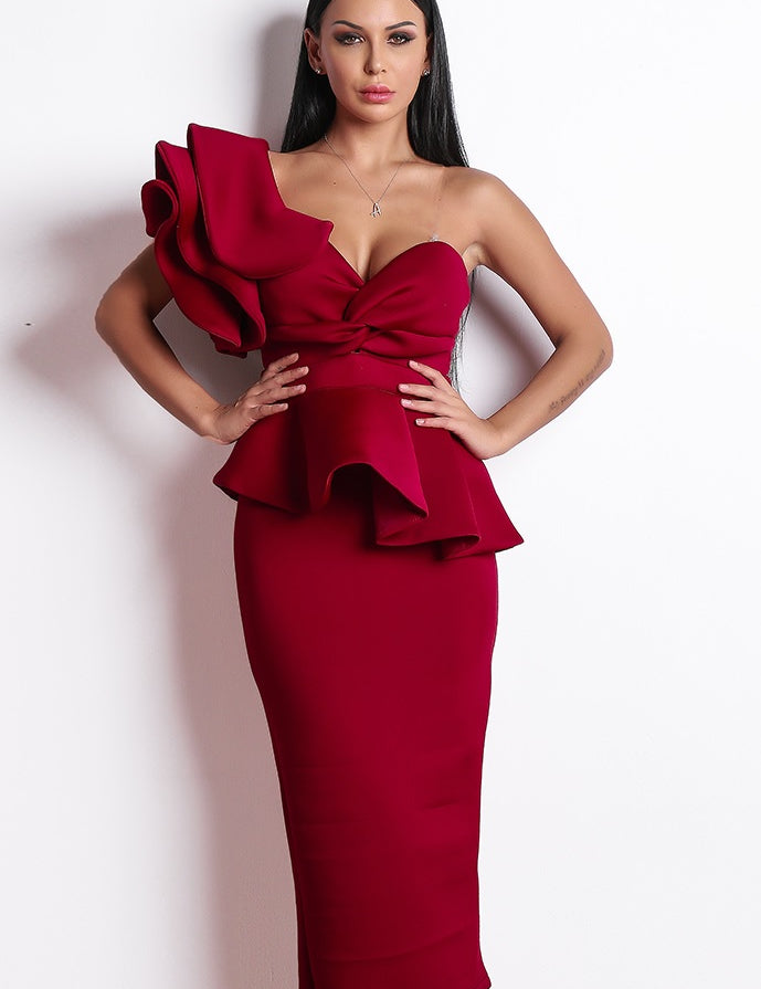 Ravela Red Ankle Cocktail Dress, form-fitting and elegant, perfect for evening events and celebrations, highlighting sophistication.