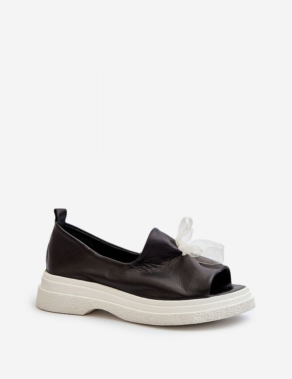 Alvion Bow Leather Platform Sandals with white bow detail and thick sole, perfect for stylish summer outfits and all-day comfort.