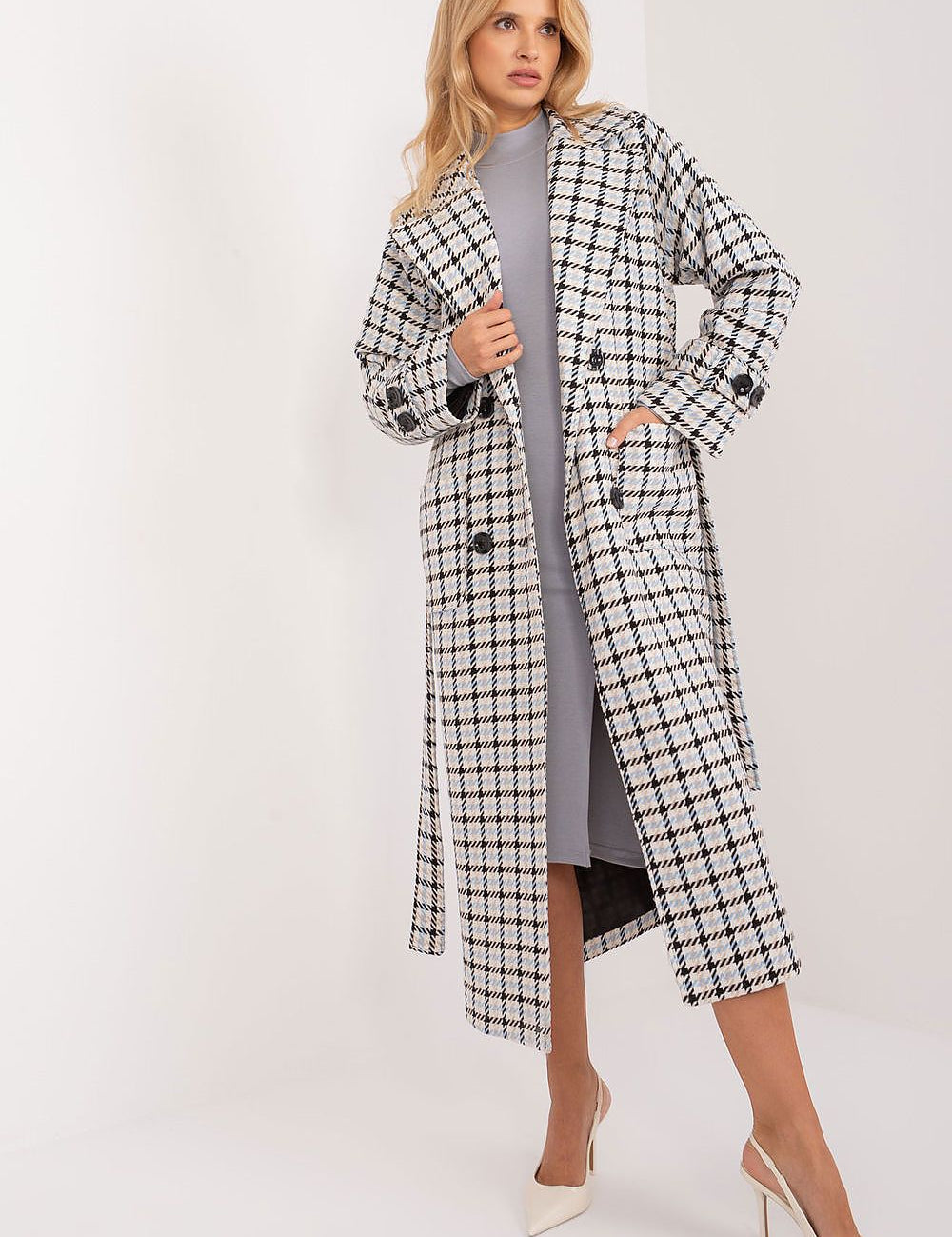  Coat model 194420 Lakerta 