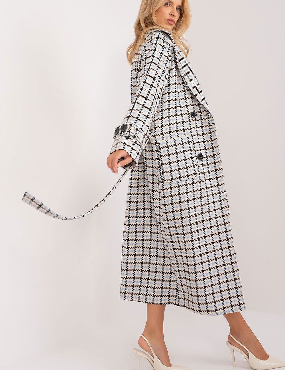  Coat model 194420 Lakerta 