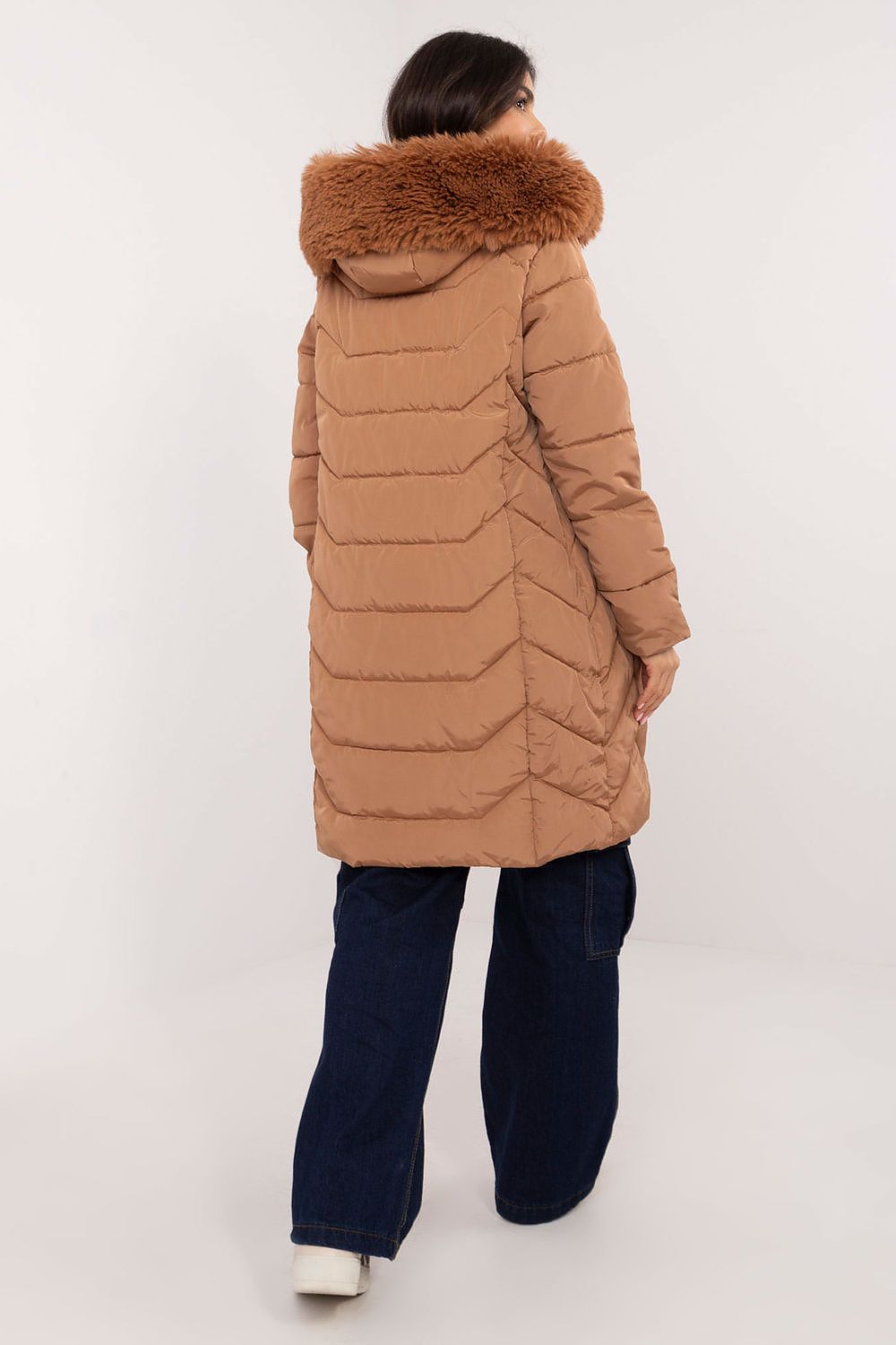 Elvarra Quilted Winter Down Coat with fur-trimmed hood, knee-length, and urban style, perfect for women's autumn and winter warmth.