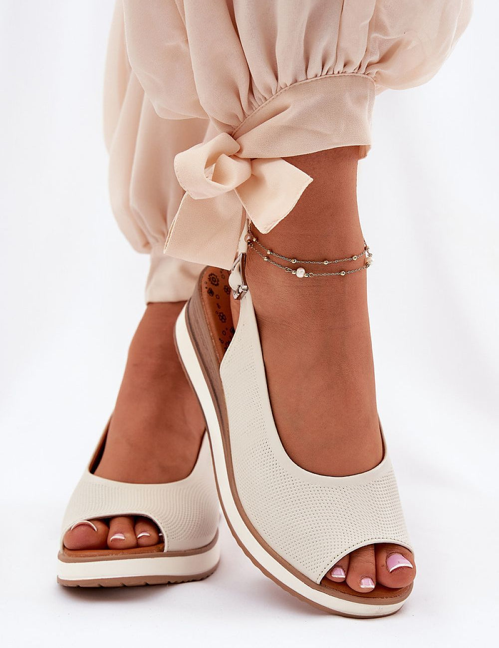  Buskin model 212128 Step in style 