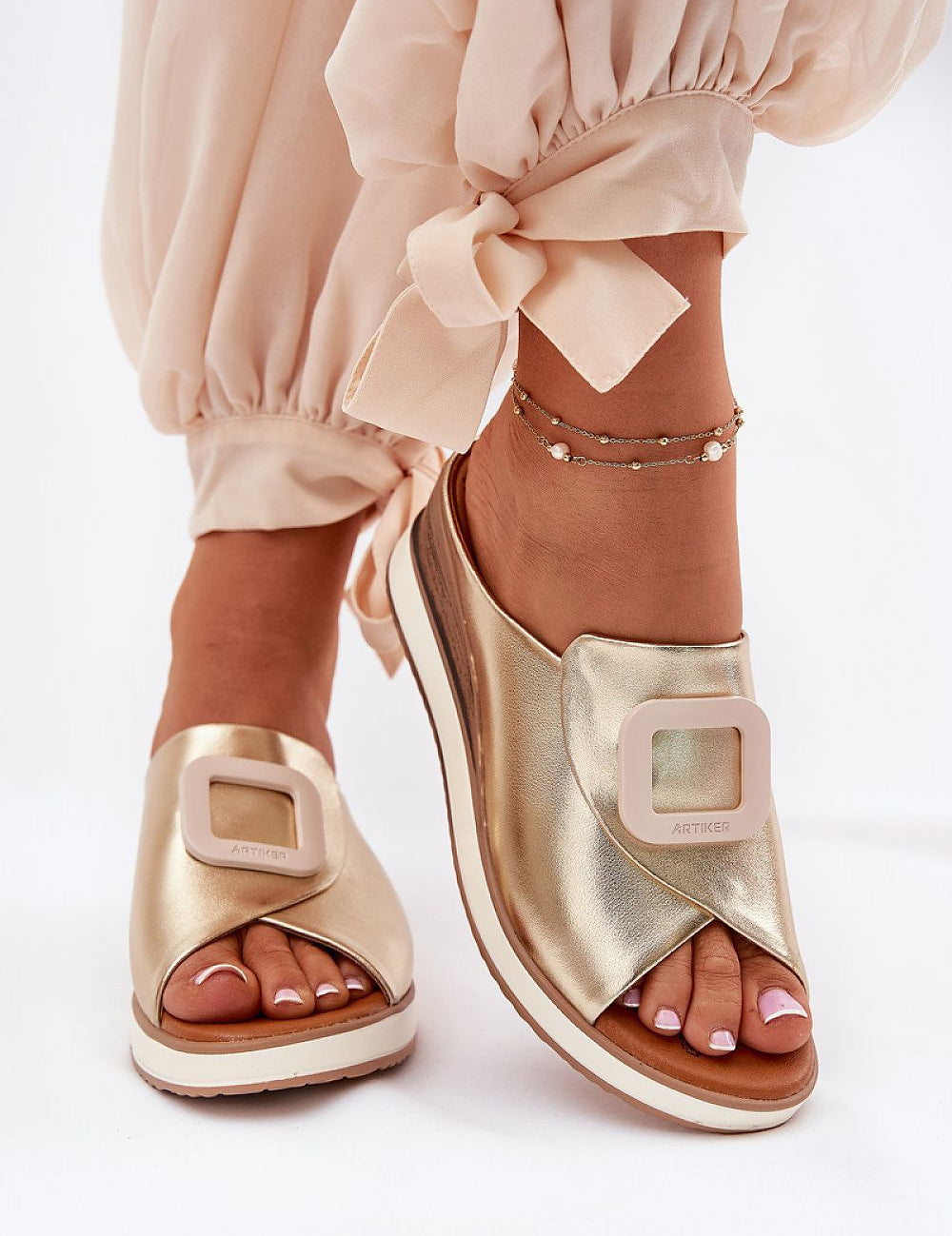 Flip-flops model 212349 Step in style 