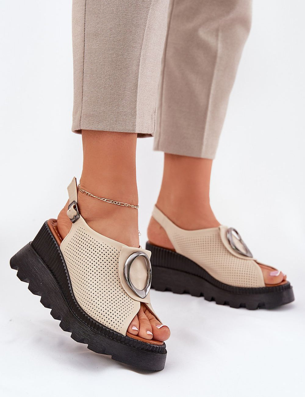  Buskin model 213005 Step in style 
