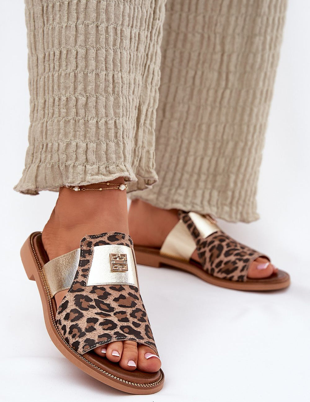  Flip-flops model 213180 Step in style 