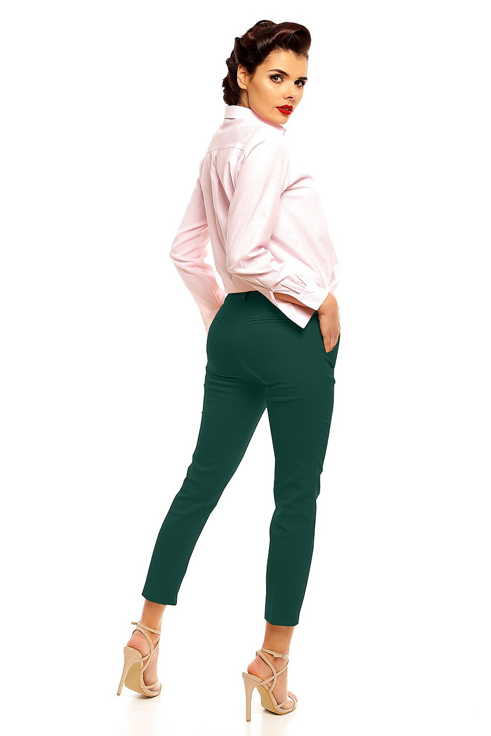 Model wearing Plus Size Marvielle High-Waist 7/8 Trousers with tailored cut and high-rise waist, showcasing chic and elegant style.