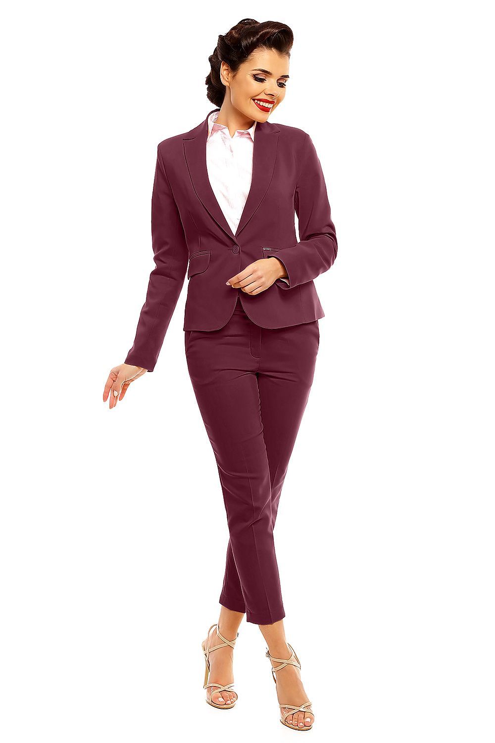 Woman modeling Plus Size Marvielle High-Waist 7/8 Trousers in burgundy, tailored cut with a chic look, paired with a matching blazer.