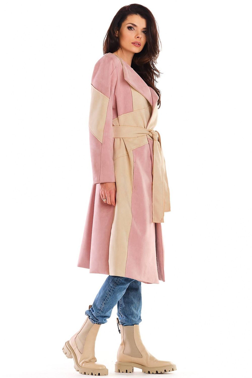 Woman wearing Auralenne long suede-effect belted coat in autumn tones, highlighting the waist for a relaxed, elegant look.