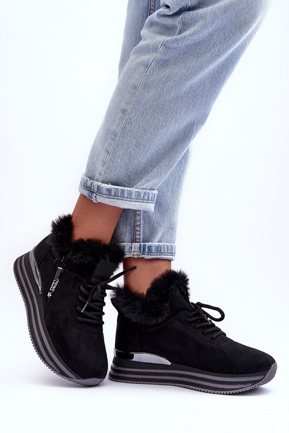 Evolutions fur-trimmed winter sneakers in black with eco-suede, side zipper, and fur collar, perfect for stylish warm comfort.