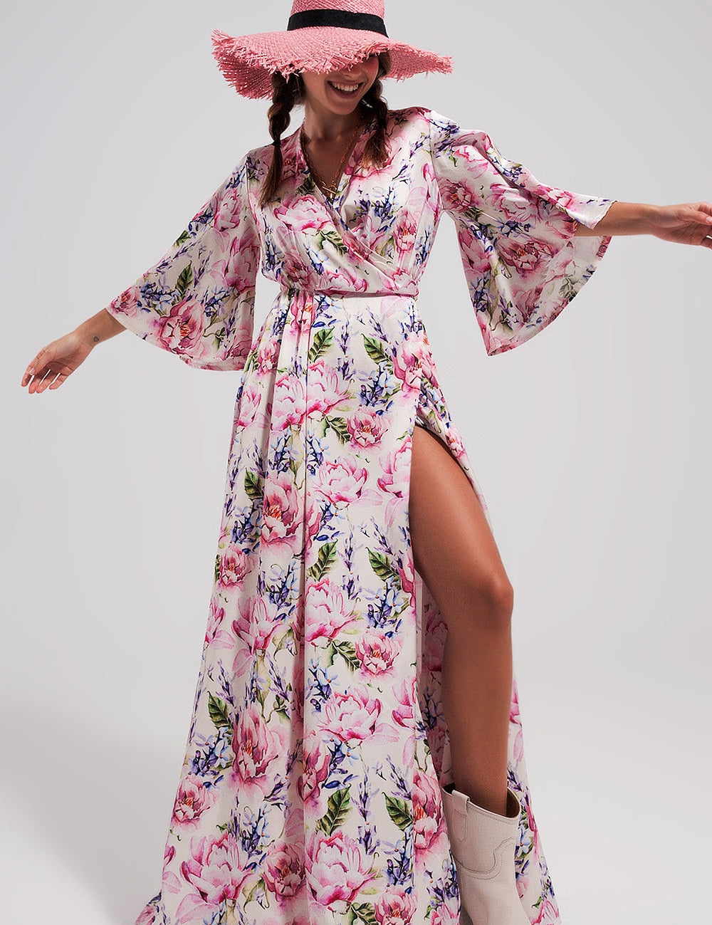 flutter-sleeve-maxi-dress-in-pink-floral-print_1832de78-4ea7-48c2-8394-ad9ecc5b9a35.jpg