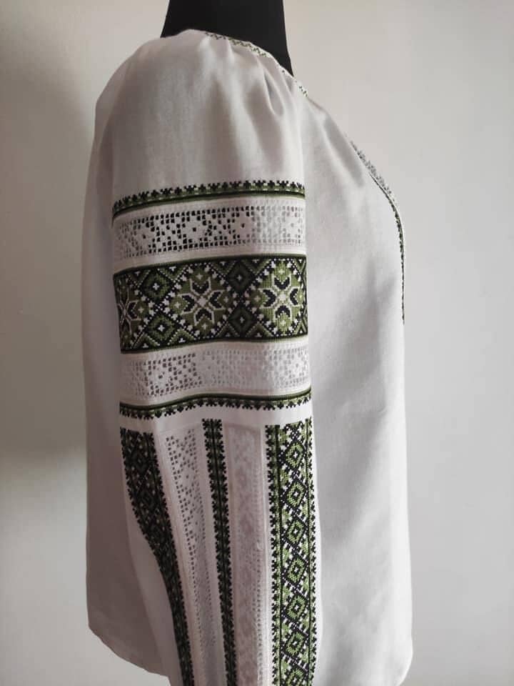 Galician Folk Vyshyvanka, women's embroidered Ukrainian blouse with green cross-stitch on white cotton.