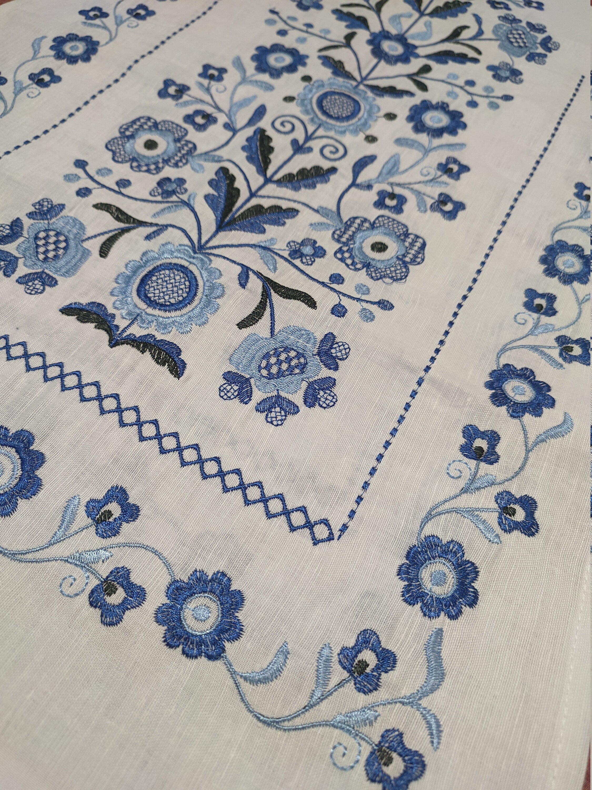 Traditional Ukrainian rushnyk with blue Tree of Life embroidery, 100% linen, ceremonial towel, cultural home decor.